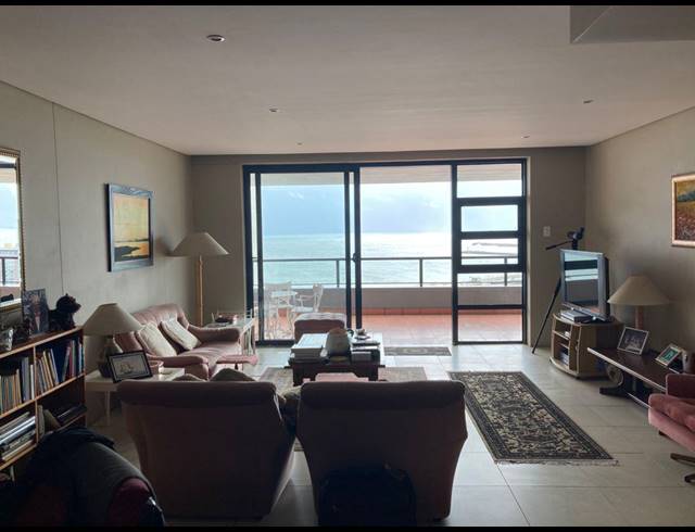 2 BEDROOM APARTMENT FOR SALE IN POINT WATERFRONT